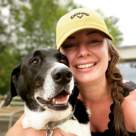 Meet your Posher, Amanda - Picture 2 of 4